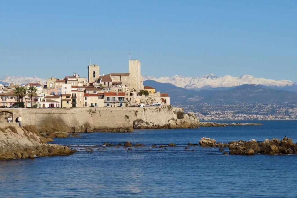 Local Commercial Antibes